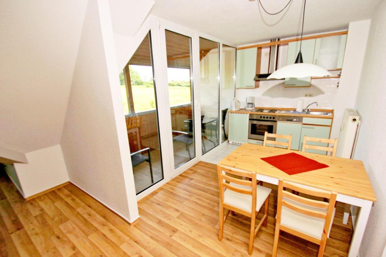 Strandnah Mit Balkon, Gratis Nutzung Vom Ahoi Erlebnisbad Und Sauna In Sellin - Strandhaus Moenchgut Fewo21 لوبه المظهر الخارجي الصورة